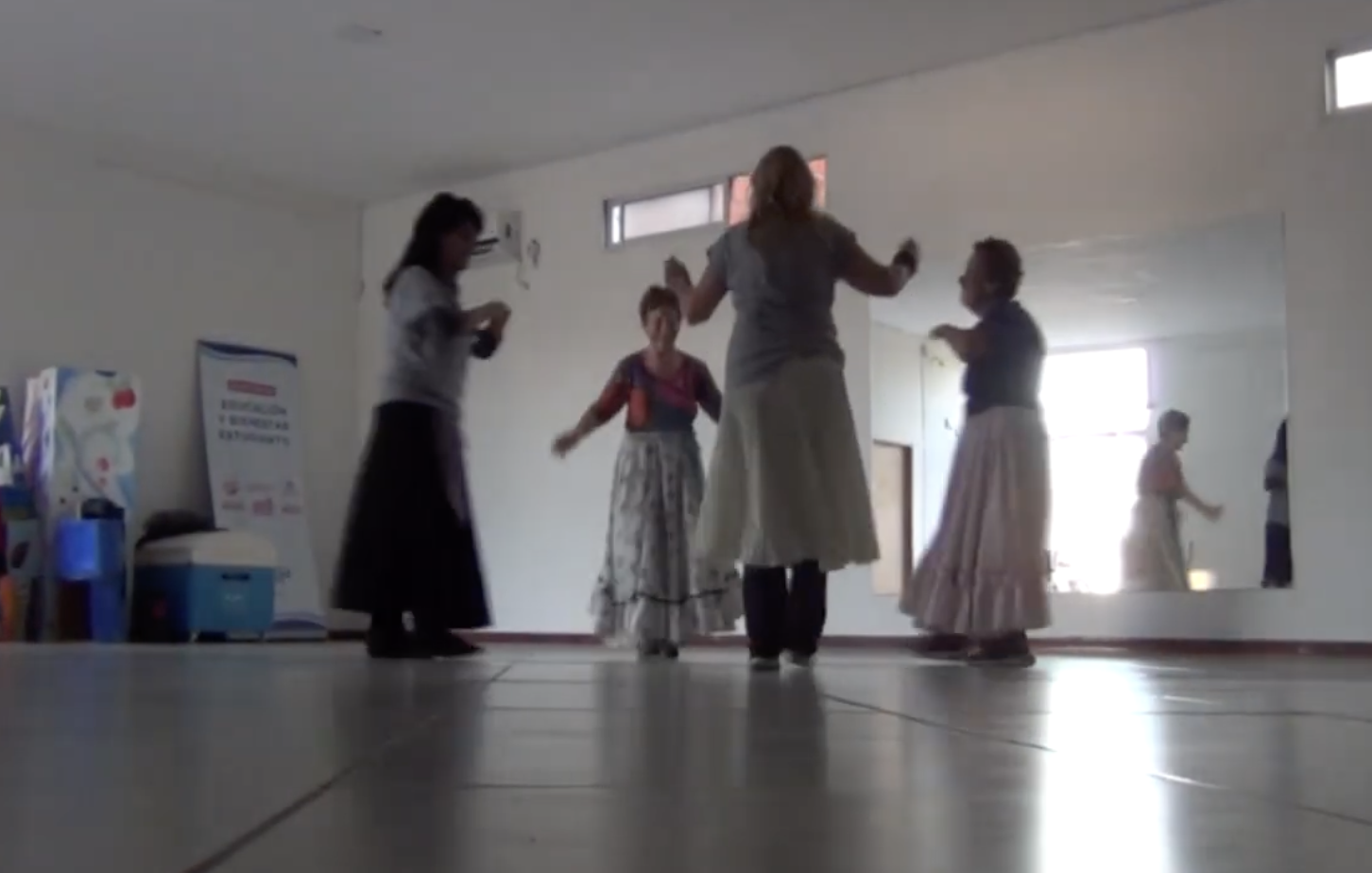 Taller de folclore en el Centro Cultural de San Clemente